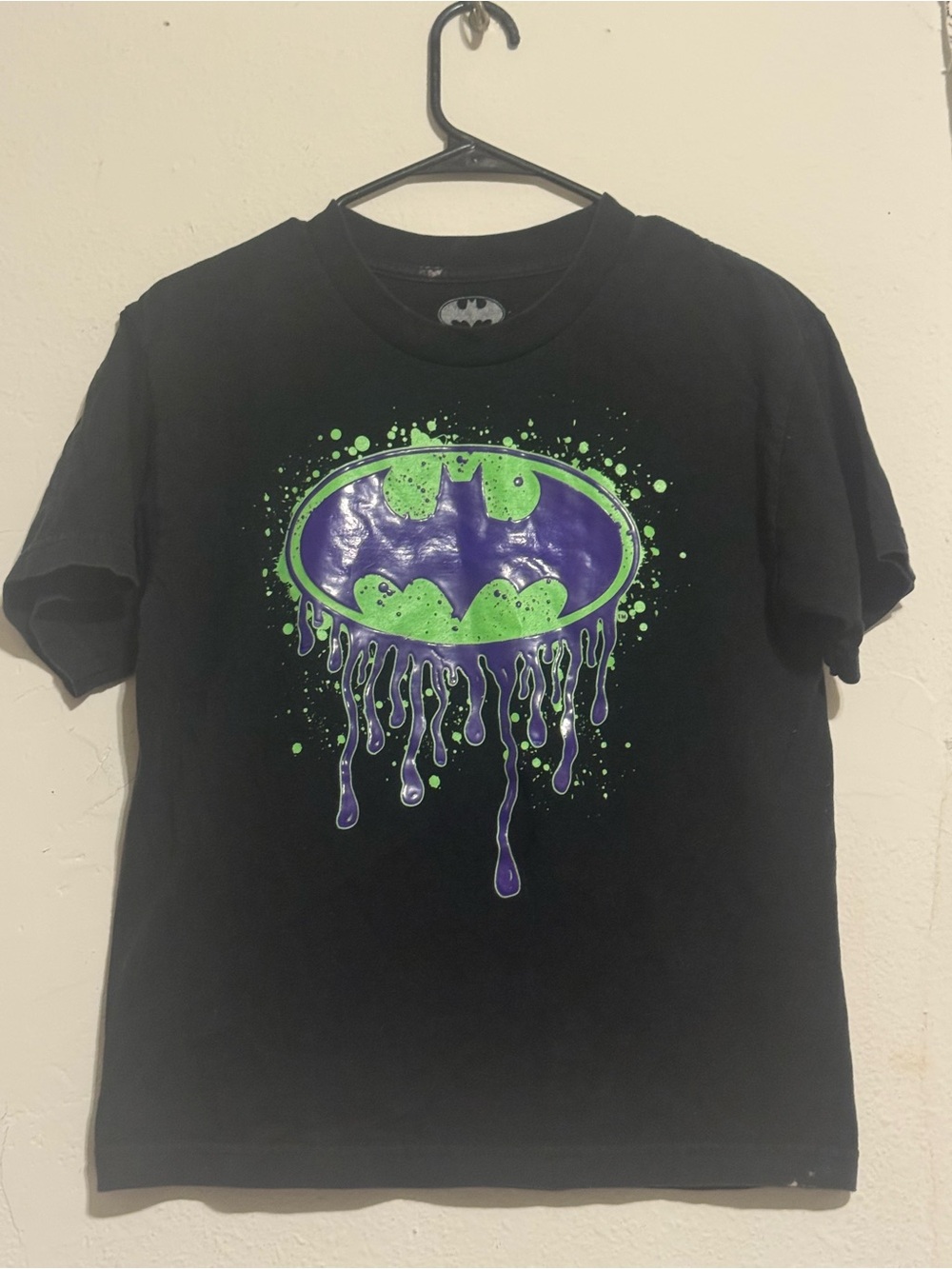 Kids Black Batman Drip Logo Graphic Tee - Green & Purple Size XXL